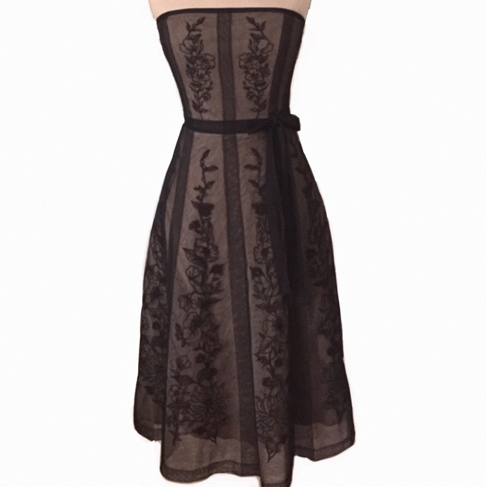 BCBGMaxAzria Brown Lace Floral Strapless Dress